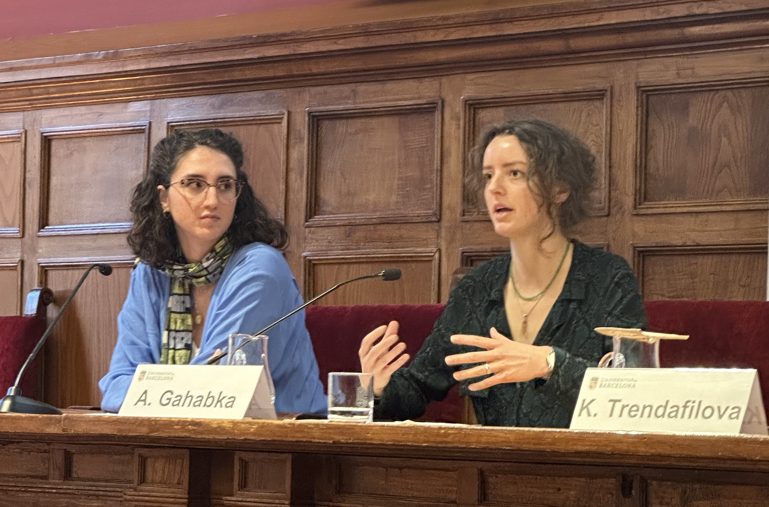 Photo: Alicia Gahabka (Germany) and Kristiana Qerosi (Italy) talking at the event as current students from the master's programme in Global Challenges for Sustainability. 